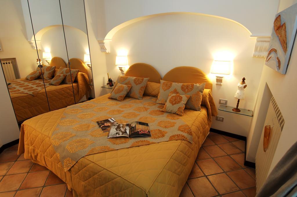 Weekend A Napoli Bed & Breakfast Екстериор снимка